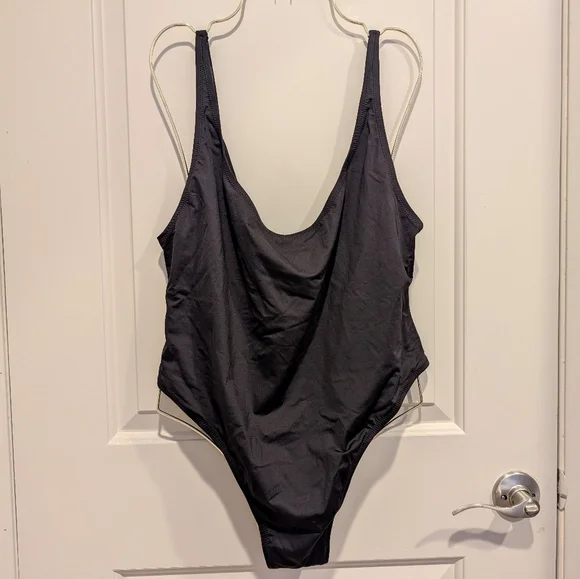 NWT SKIMS Signature Swim SCOOP NECK ONE PIECE Black Onyx 3X - Picture 1 of 7